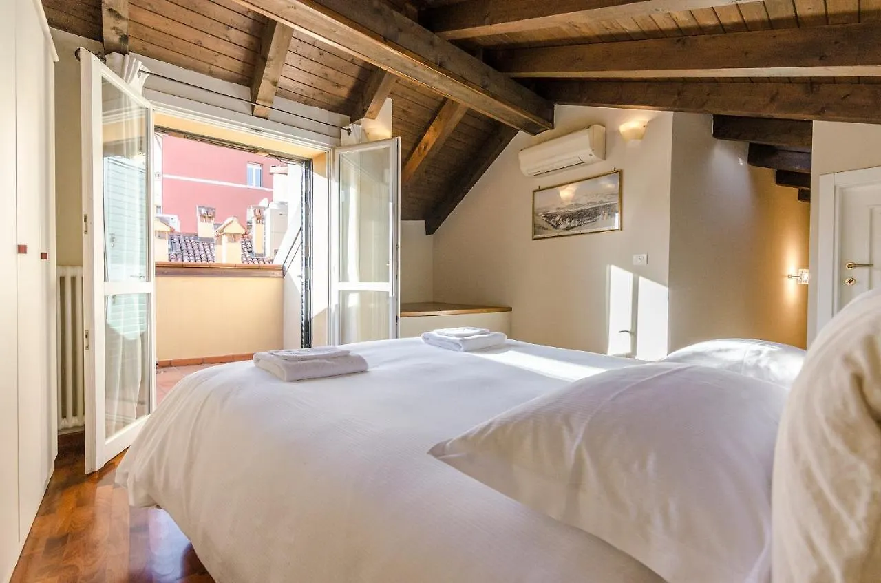 Flat 13: Elegante E Luminoso Con Terrazzo Privato Apartment Bologna 0*,