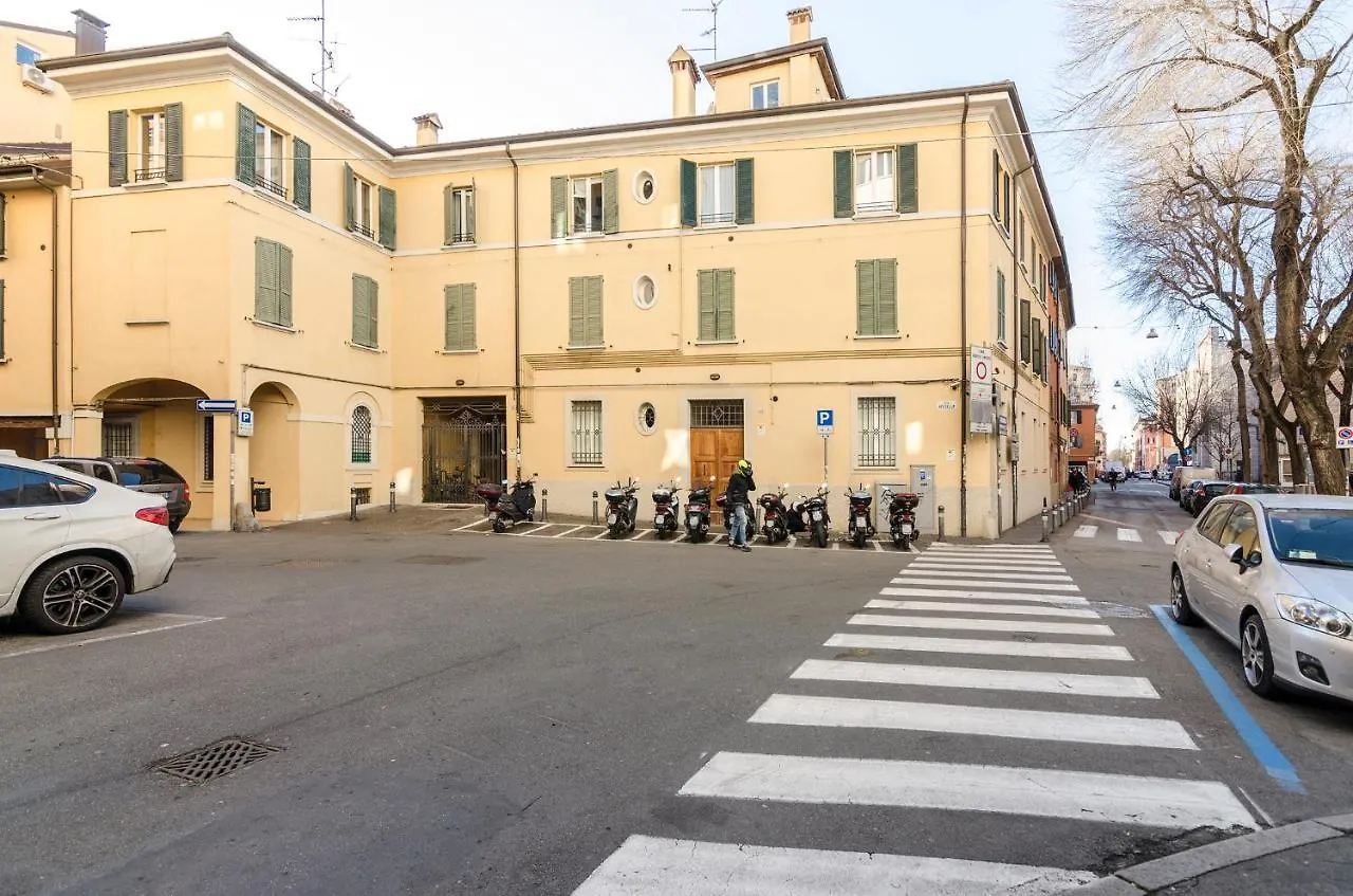 Flat 13: Elegante E Luminoso Con Terrazzo Privato Apartment Bologna